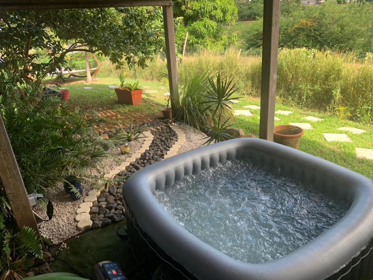 Le Goyav' Appart Avec Piscine Et Jacuzzi Au Vauclin Daire Le Vauclin Dış mekan fotoğraf